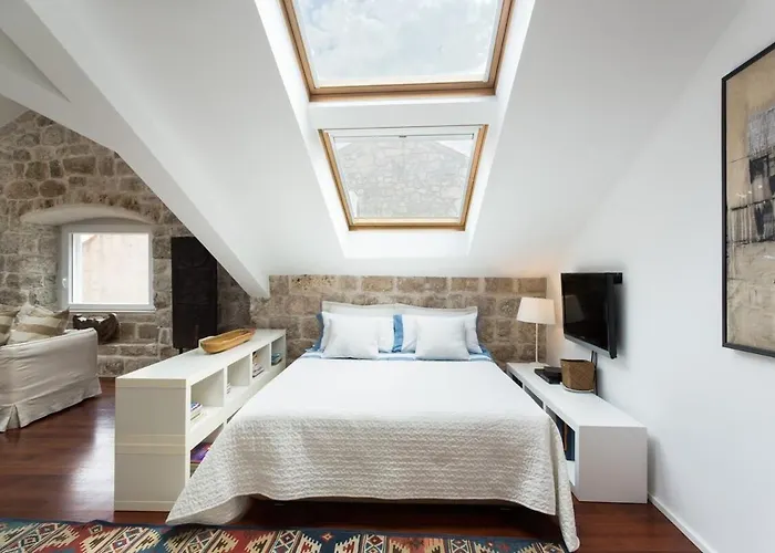 Bright And Modern Loft Near The Walls Appartement *