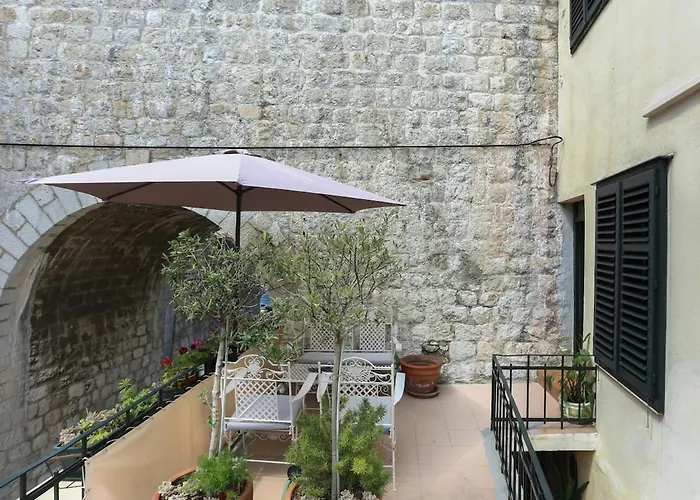 Bright And Modern Loft Near The Walls Appartement *