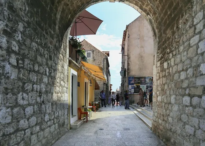 Bright And Modern Loft Near The Walls Lägenhet Dubrovnik